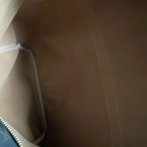 💯 Authentic LV Keepall 45 - Picture 15 of 16